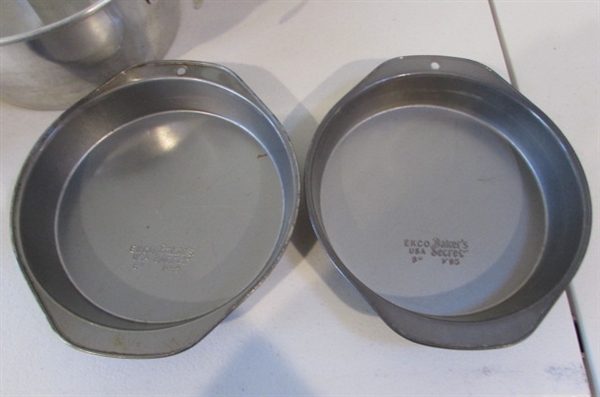 VARIOUS CAKE PANS AND DECORATING ITEMS