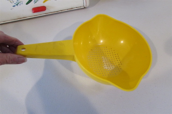 VINTAGE METAL FLOWER BREAD BOX AND A VARIETY OF KITCHEN STRAINERS