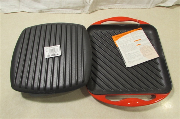 LE CREUSET ENAMELED CAST IRON PANINI PRESS