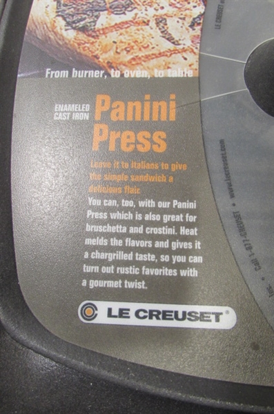 LE CREUSET ENAMELED CAST IRON PANINI PRESS