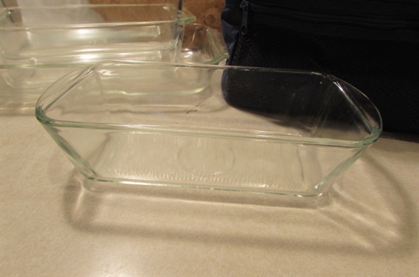 PYREX AND GLASBAKE LOAF PANS AND CAKE PAN