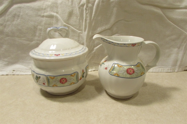 MIKASA DINNERWARE 3 PIECE SET WITH SUGAR CREAMER AND SALT & PEPPER AND GRAVY BOAT