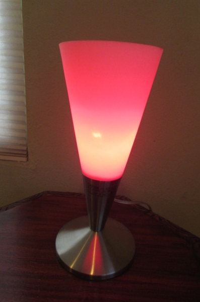 SILVER BOTTOM LAMP WITH WHITE SHADE HAS RED BULB