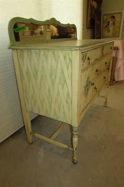 ANTIQUE HAND PAINTED MUSHROOM THEME BUFFET