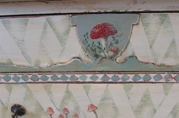 ANTIQUE HAND PAINTED MUSHROOM THEME BUFFET