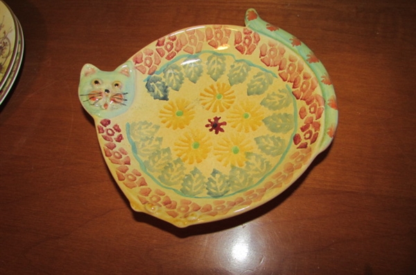 BRASS CAT STATUE WITH WOODEN MOUSE AND DECORATIVE CAT PLATES AND A BOWL