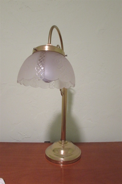 HEAVY GOLD TONE DESK LAMP WITH FROSTED GLASS SHADE