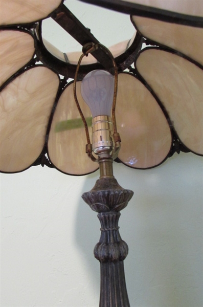 VICTORIAN SLAG GLASS SHADE ON METAL FLOWER LAMP BASE