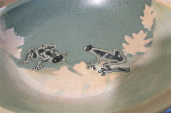 FROG BOWL WITH MATCHING VASE, AND A SEPERATE FROG PLATTER