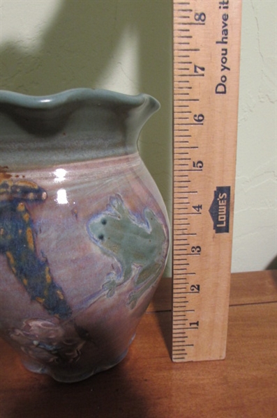 FROG BOWL WITH MATCHING VASE, AND A SEPERATE FROG PLATTER