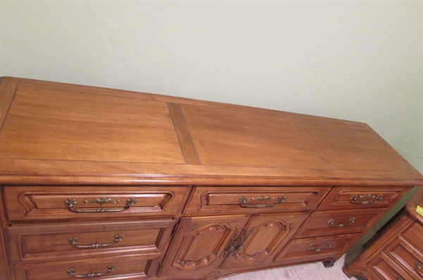 LOVELY 9 DRAWER MAPLE DRESSER