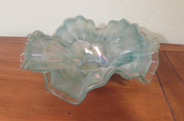 MURANO LIGHT GREEN RUFFLED DISH & CERAMIC BOWL