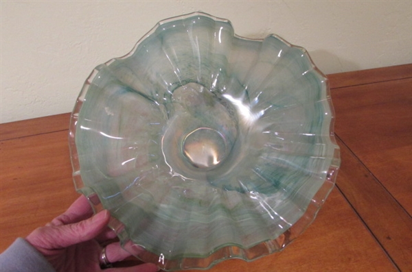 MURANO LIGHT GREEN RUFFLED DISH & CERAMIC BOWL