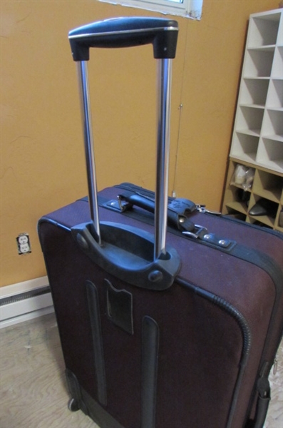 SUITCASES SO YOU CAN TRAVEL IN STYLE