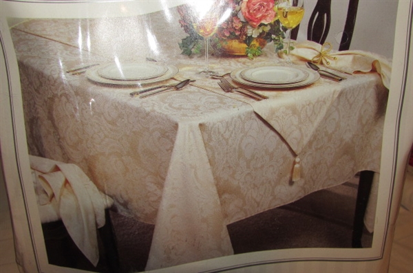 TABLE CLOTHS