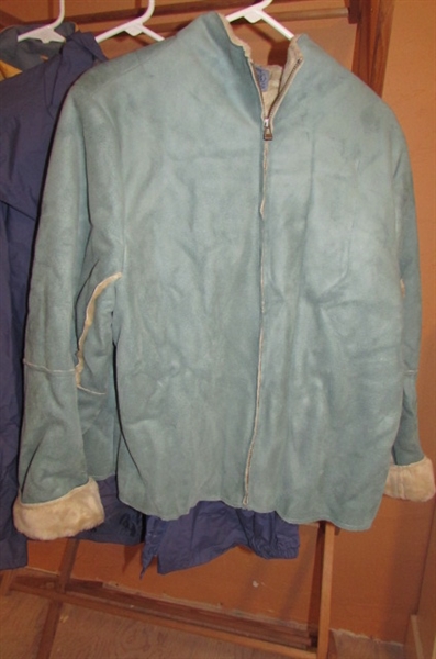 WOMENS SUEDE LIKE JACKET WITH RAINCOATS