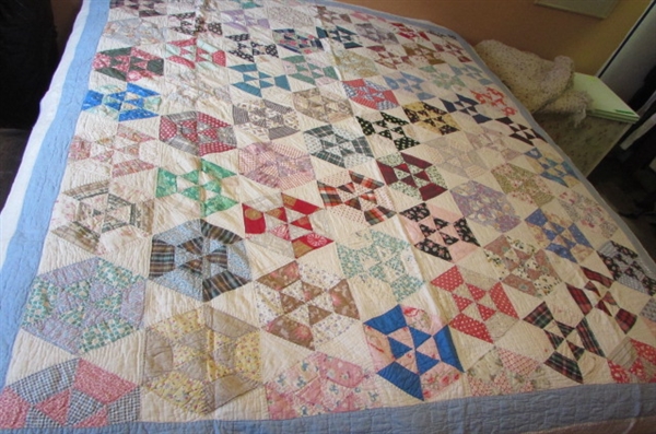 BEAUTIFUL HANDMADE ANTIQUE OCTAGON PATTERN QUILT