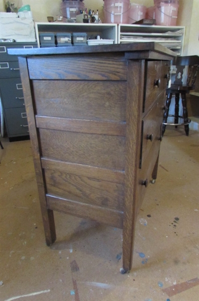 ANTIQUE OAK 4 DRAWER CHEST