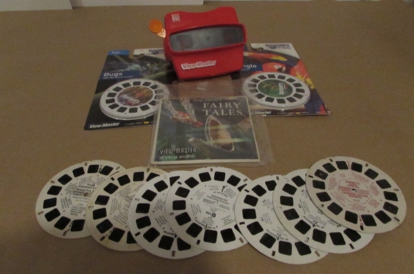 VIEW MASTER WITH SLIDES AND BIRD & BUG BOOKS