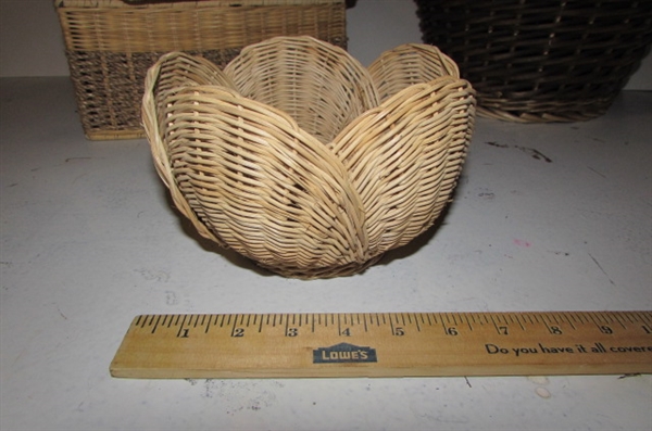 WOODEN AND WOVEN BASKET LOT