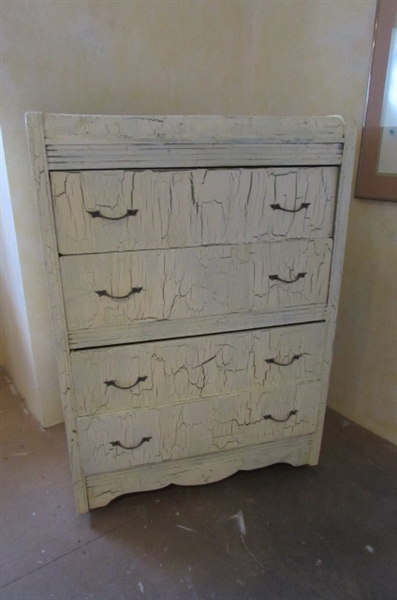 CRACKLE PAINTED 4 DRAWER VINTAGE DRESSER ON WHEELS