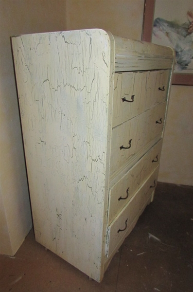 CRACKLE PAINTED 4 DRAWER VINTAGE DRESSER ON WHEELS