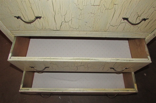 CRACKLE PAINTED 4 DRAWER VINTAGE DRESSER ON WHEELS