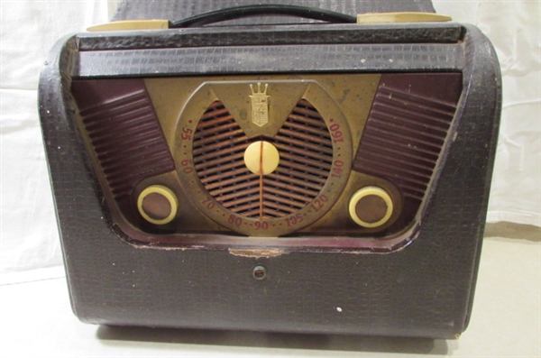 ANTIQUE ZENITH PORTABLE RADIO & VINTAGE MICROPHONE