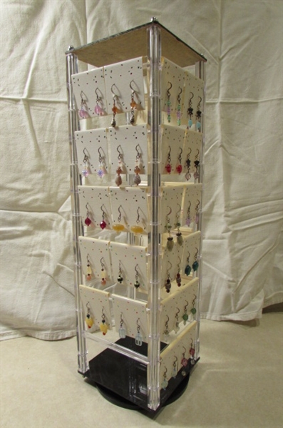 32 PAIRS OF EARRINGS - MADE BY JAN SOUSA