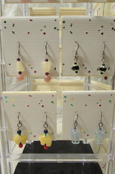 32 PAIRS OF EARRINGS - MADE BY JAN SOUSA