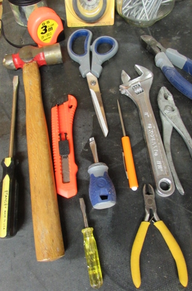 HAND TOOLS & HARDWARE