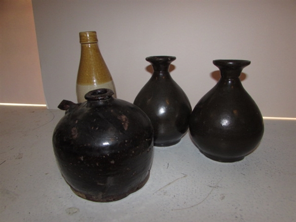 VINTAGE POTTERY VASE AND BOTTLE LOT