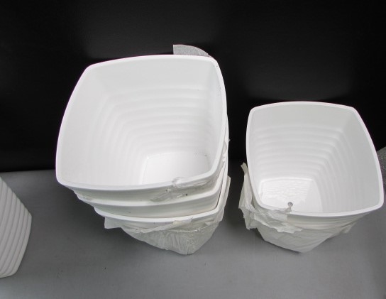 Plant Pots, 6 inch Plastic Planters with Drain Hole