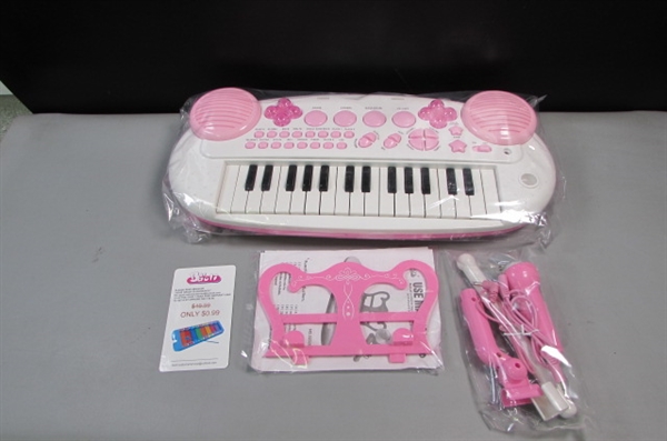 BAOLI 31 Keys Electronic Keyboard Piano Toy with Microphone for Kids