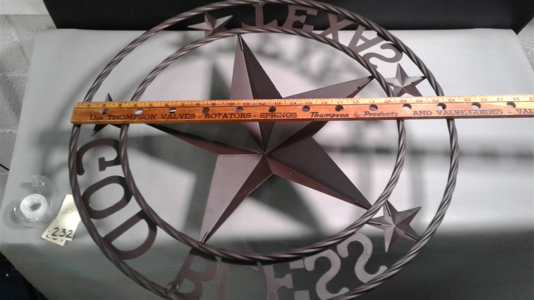 BestGiftEver Metal 24 Circled Star with God Bless Texas Wall Hanging Decoration