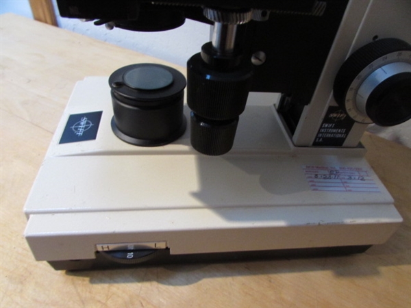 SWIFT M4000D MICROSCOPE