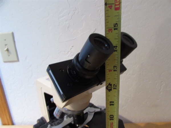 SWIFT M4000D MICROSCOPE