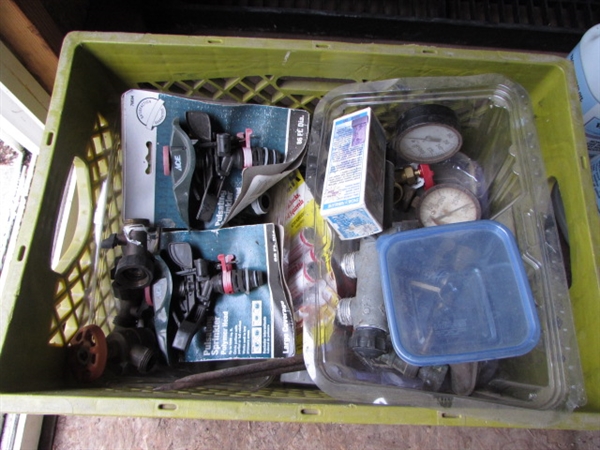 CRATE OF ASSORTED GARDEN SUPPLIES