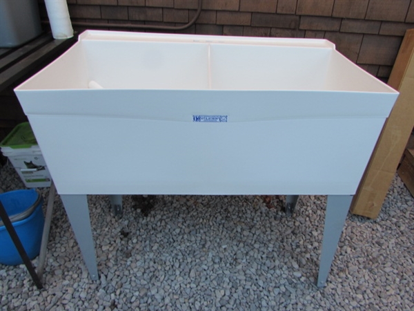 UTILATWIN DOUBLE LAUNDRY TUB