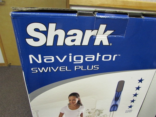 SHARK NAVIGATOR VACUUM CLEANER