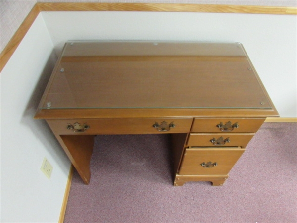 SMALL IMPERIAL MAPLE DESK WITH GLASS TOP