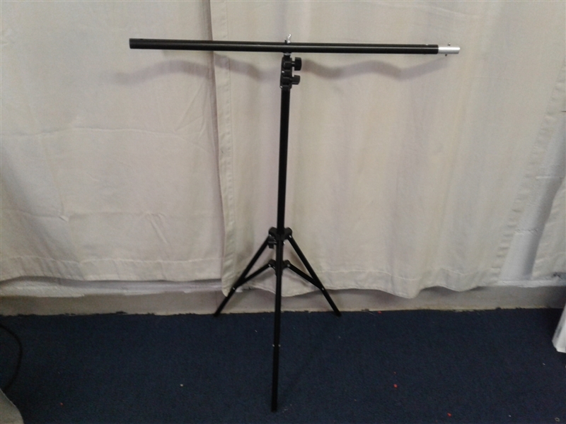 T-Shape Background Stand