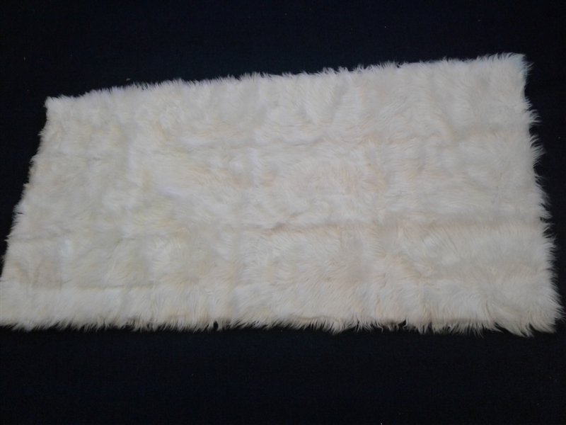 White Fluffy Rug 