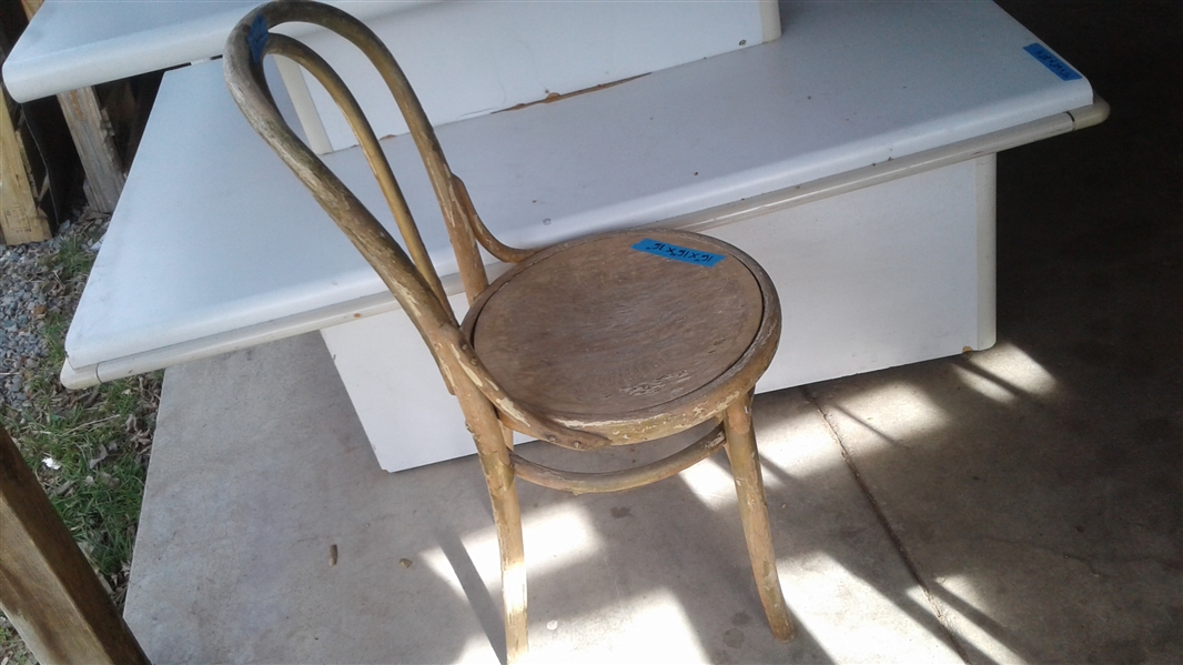 Simple Vintage Wooden Chair DIY Project