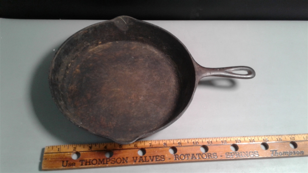 Cast Iron Skillet 10 1/2