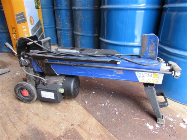 SMALL ELECTRIC LOG SPLITTER