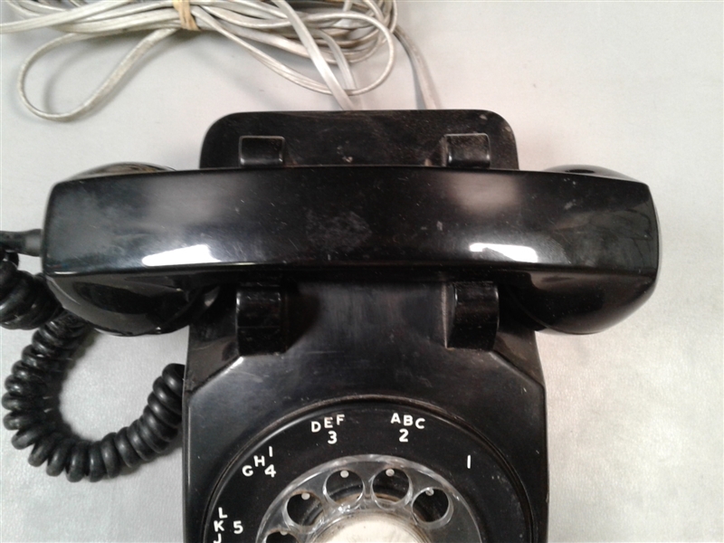 Vintage Black 1950s Stromberg Carlson Rotary Phone 