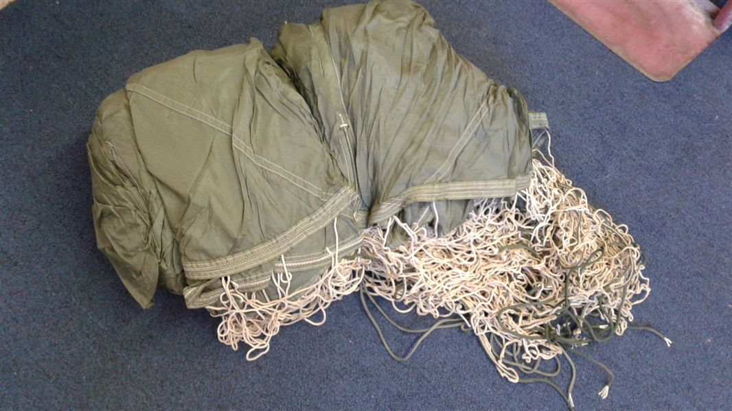 Army/Navy 35 ft T-10 Parachute & Paracord