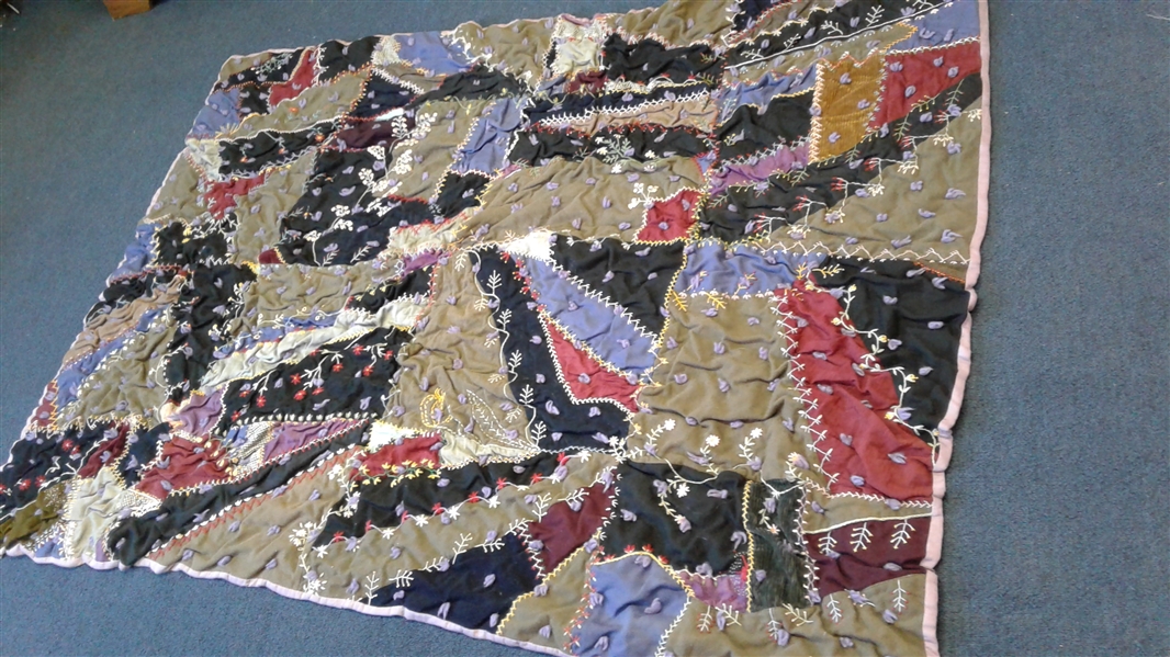 Vintage Quilt W/Hand Embroidery