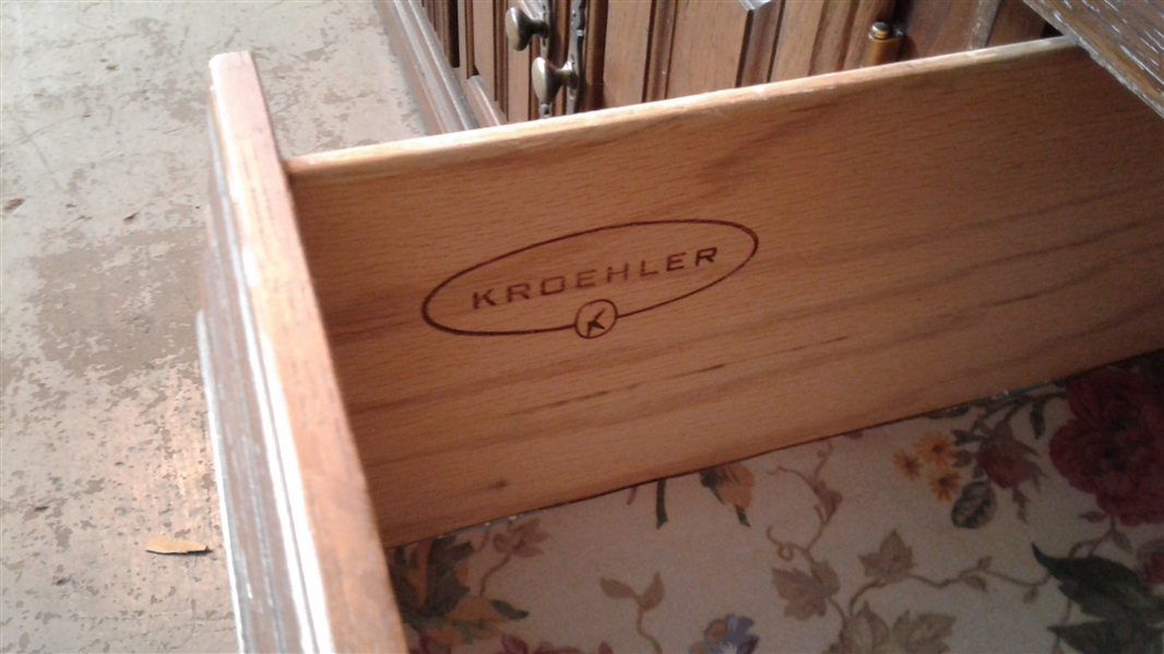 Vintage Ladies Kroehler Dresser